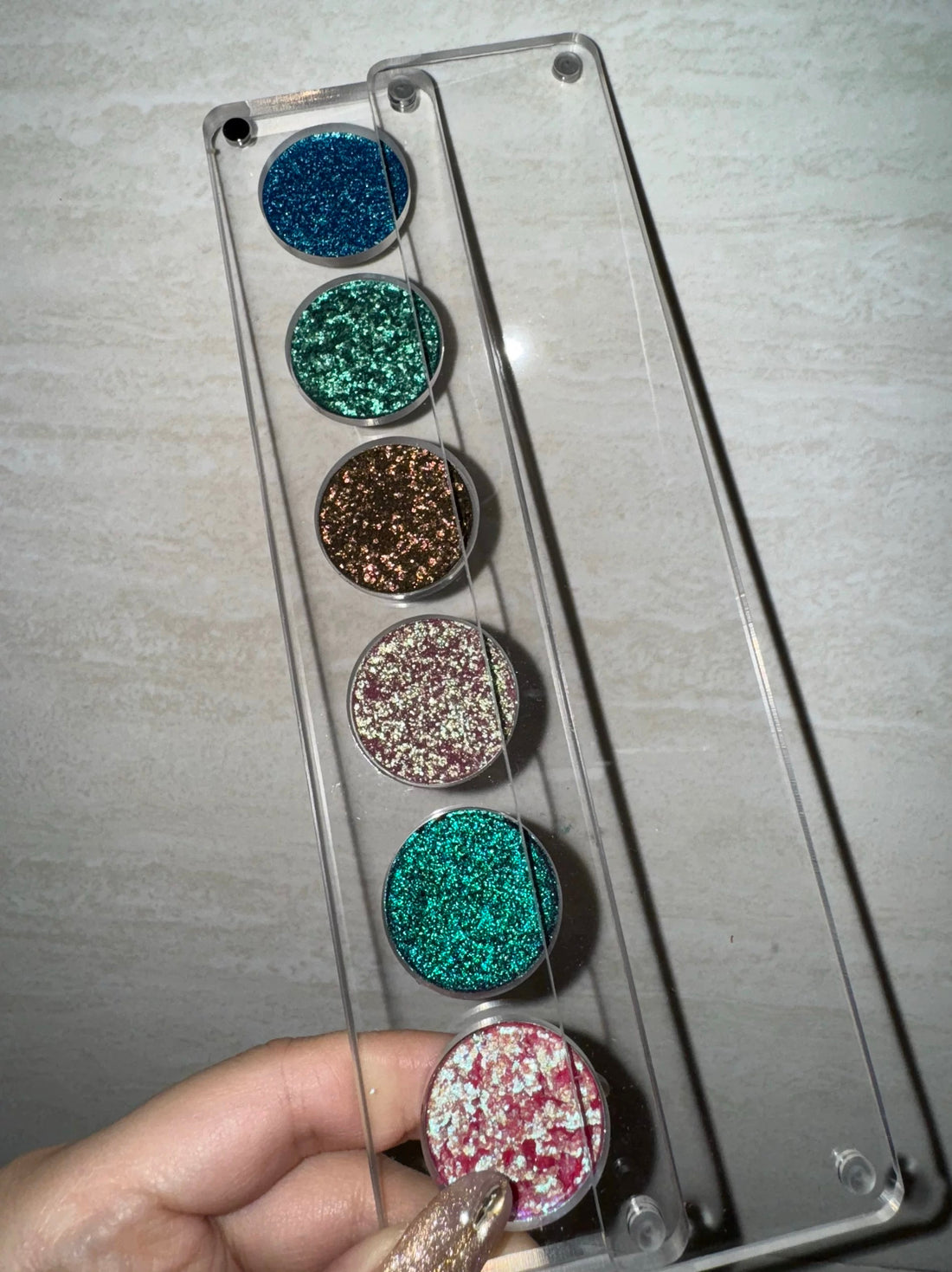 6 Shades